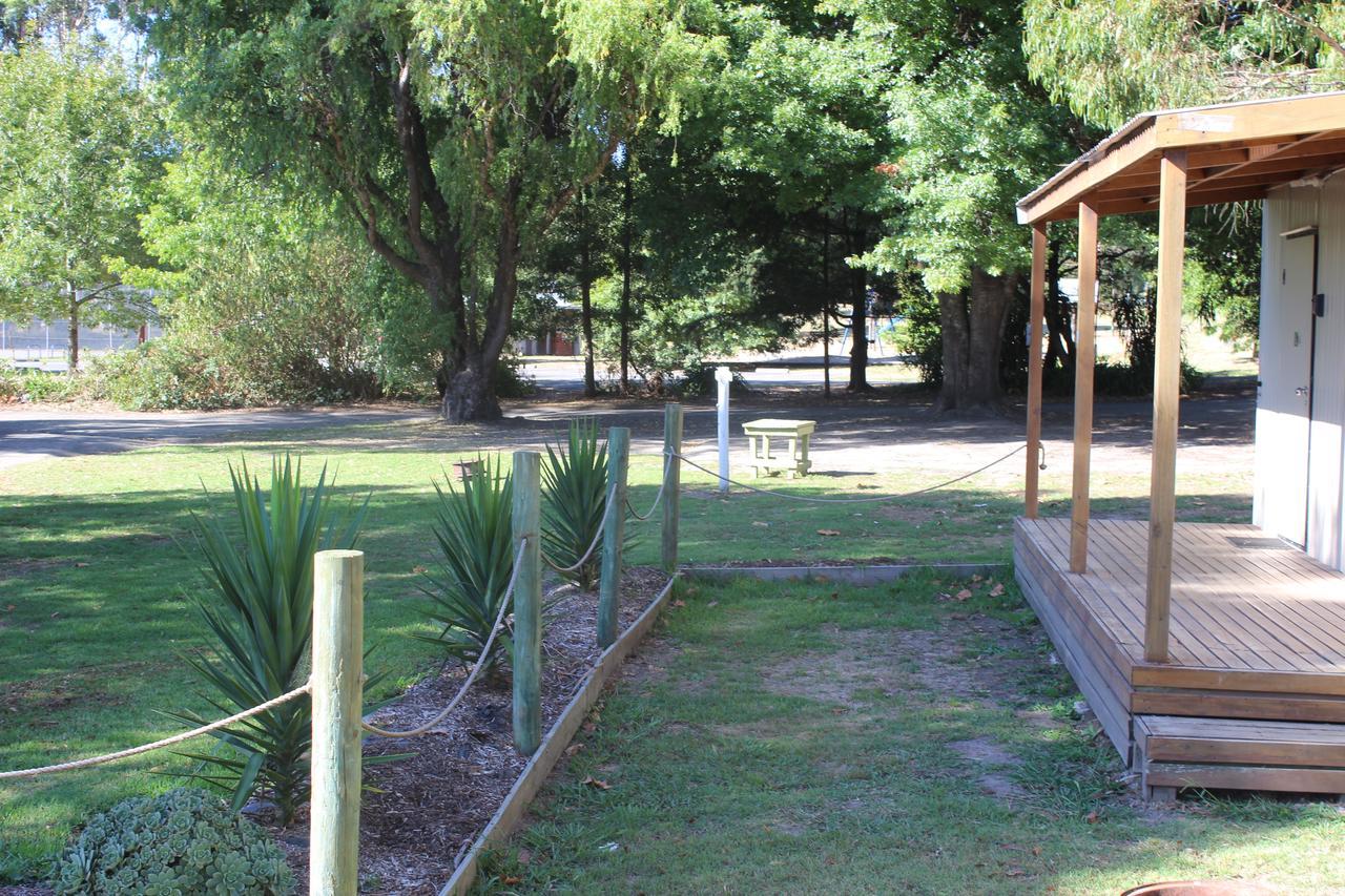 Forrest Wonky Stables Holiday Park מראה חיצוני תמונה